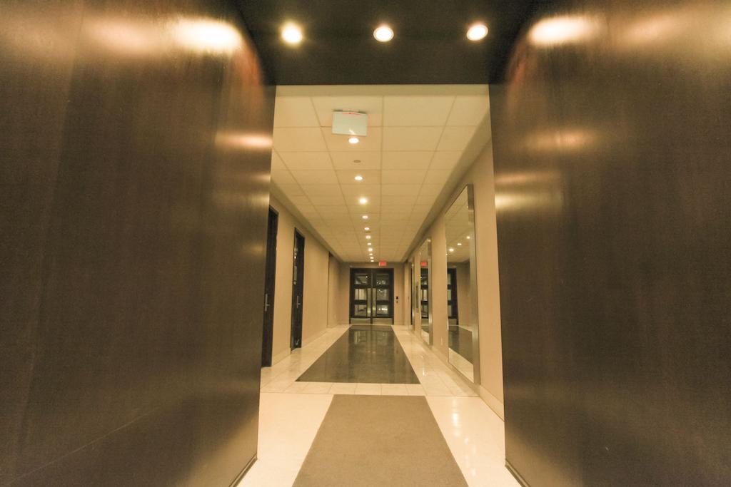 Red Maple Suites - Icon Toronto Eksteriør billede