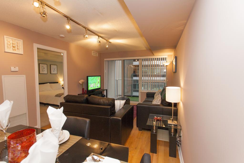 Red Maple Suites - Icon Toronto Eksteriør billede