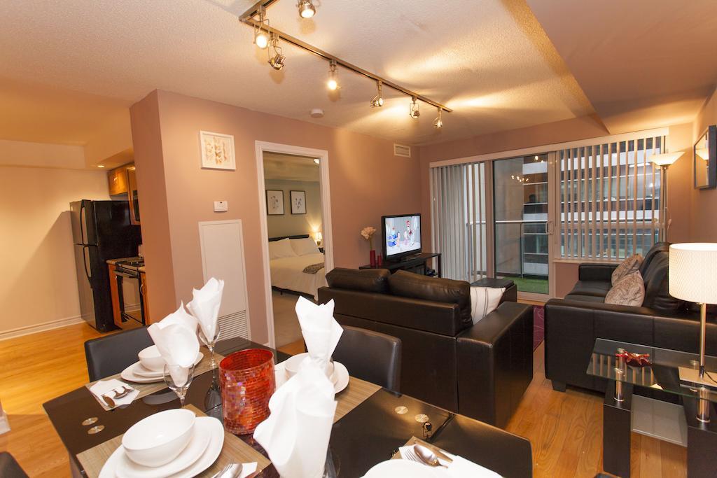 Red Maple Suites - Icon Toronto Eksteriør billede
