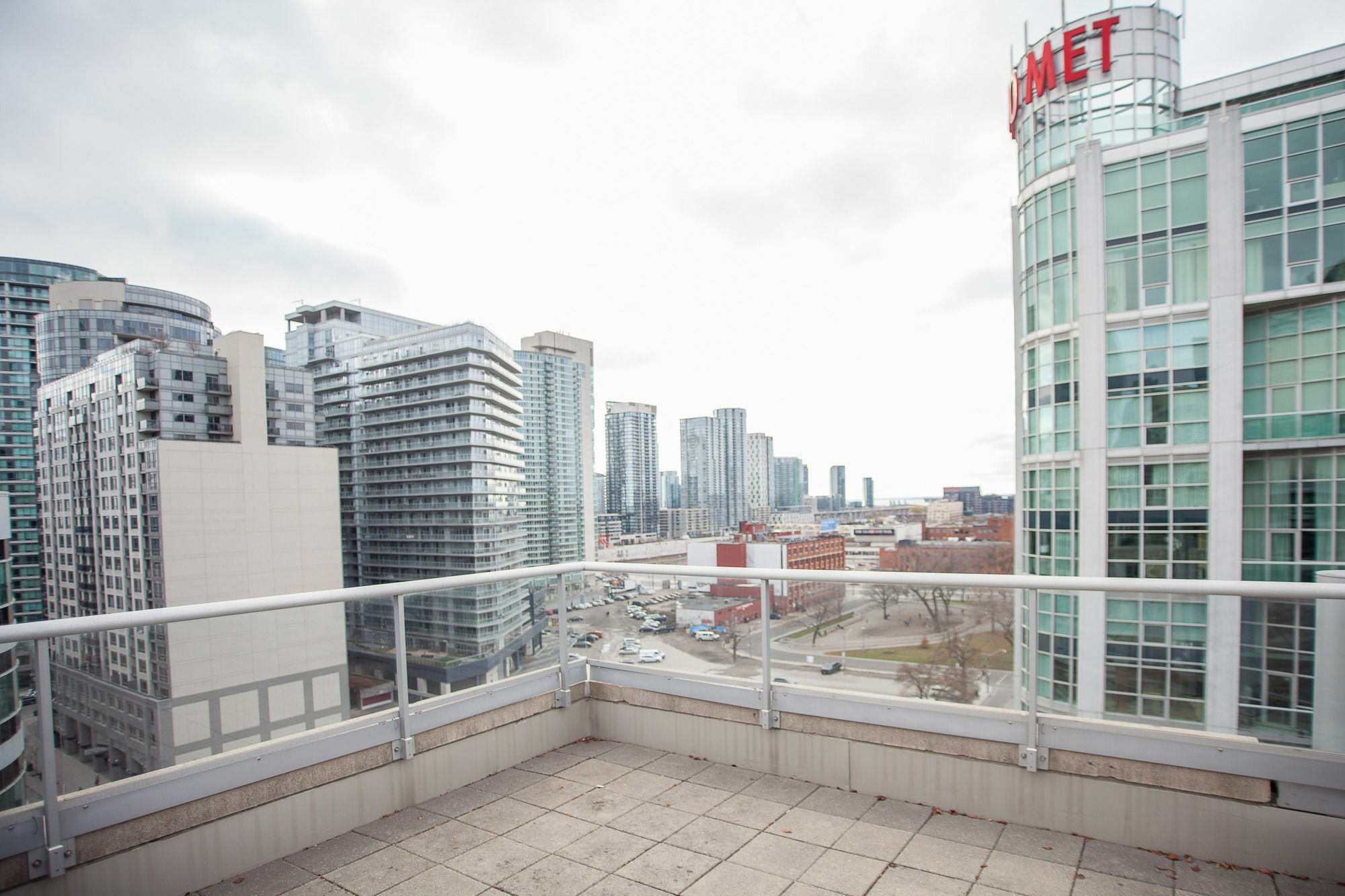 Red Maple Suites - Icon Toronto Eksteriør billede