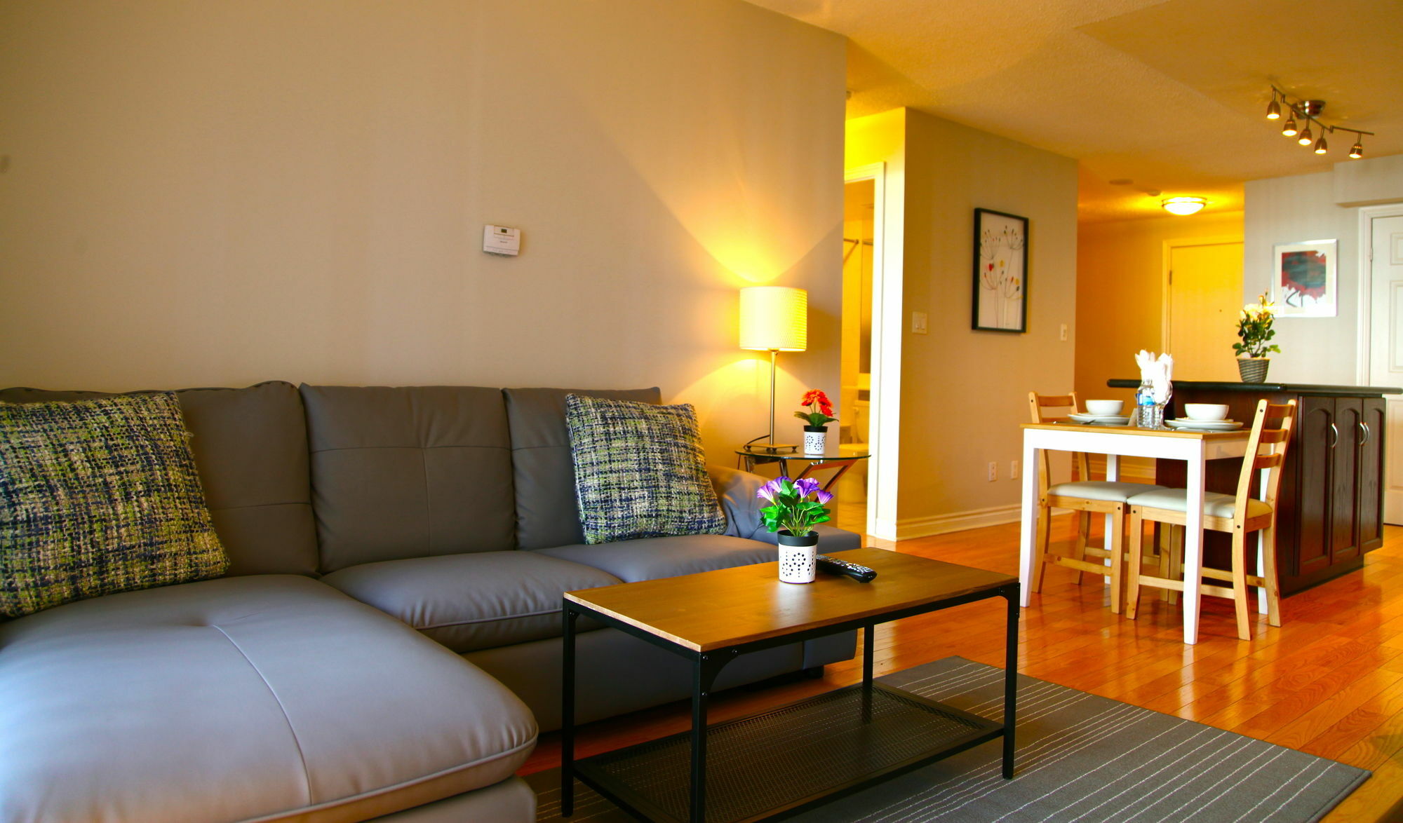 Red Maple Suites - Icon Toronto Eksteriør billede